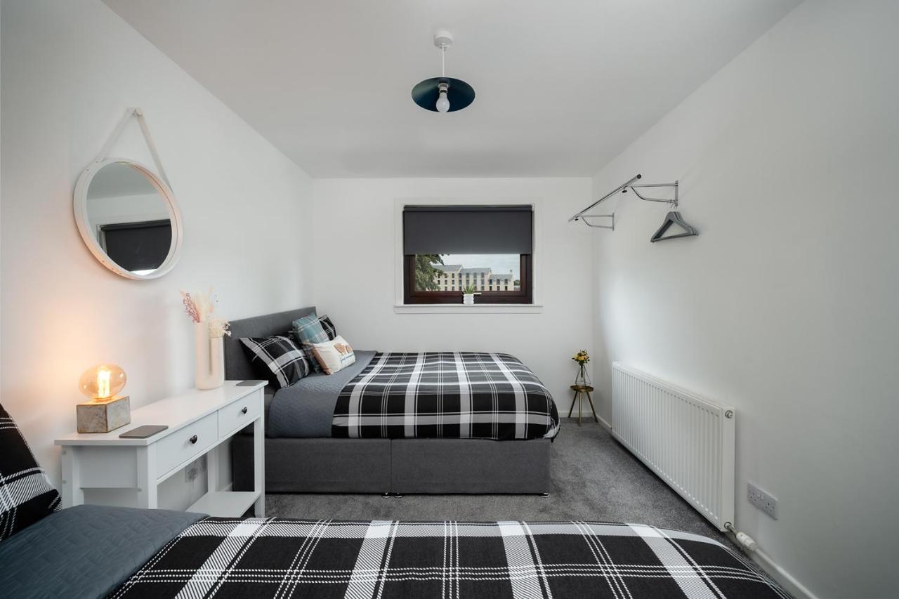 Ness Riverfront Holiday Home - City Centre Inverness Exterior photo